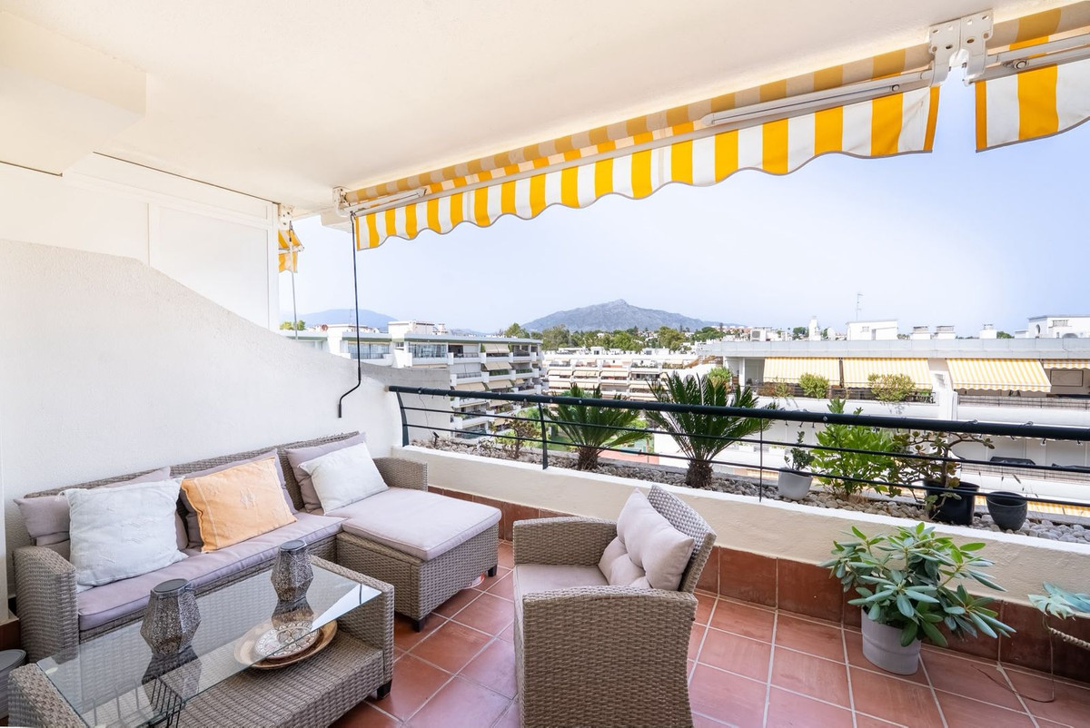 Appartement te koop in Guadalmina Alta | 2 slaapkamers H5521066