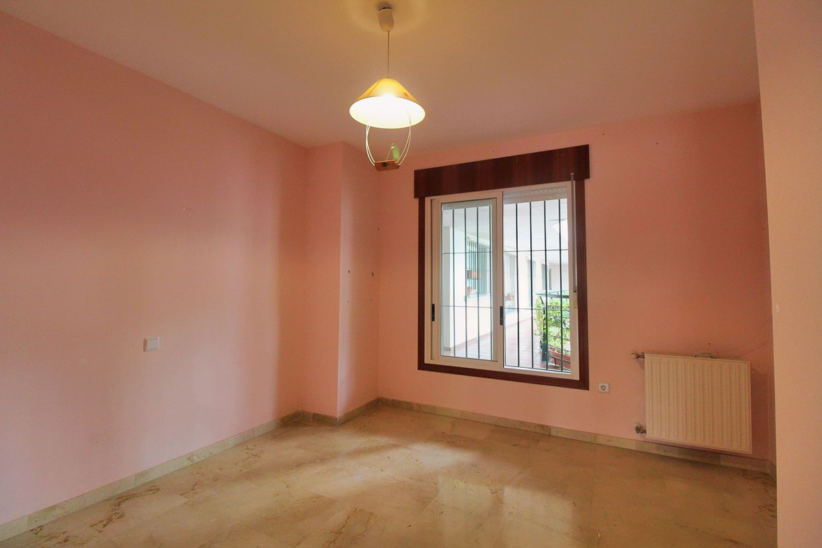 Appartement te koop in Guadalmina Alta | 2 slaapkamers H5526712