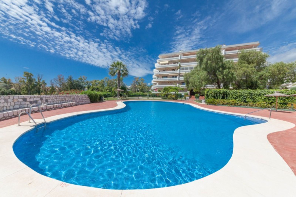 Appartement te koop in Guadalmina Alta | 2 slaapkamers H5526712