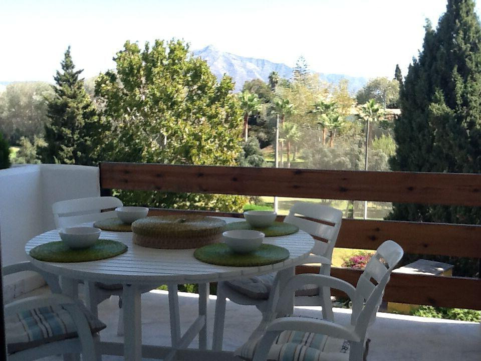 Tussenverdieping Appartement in Guadalmina Baja-21