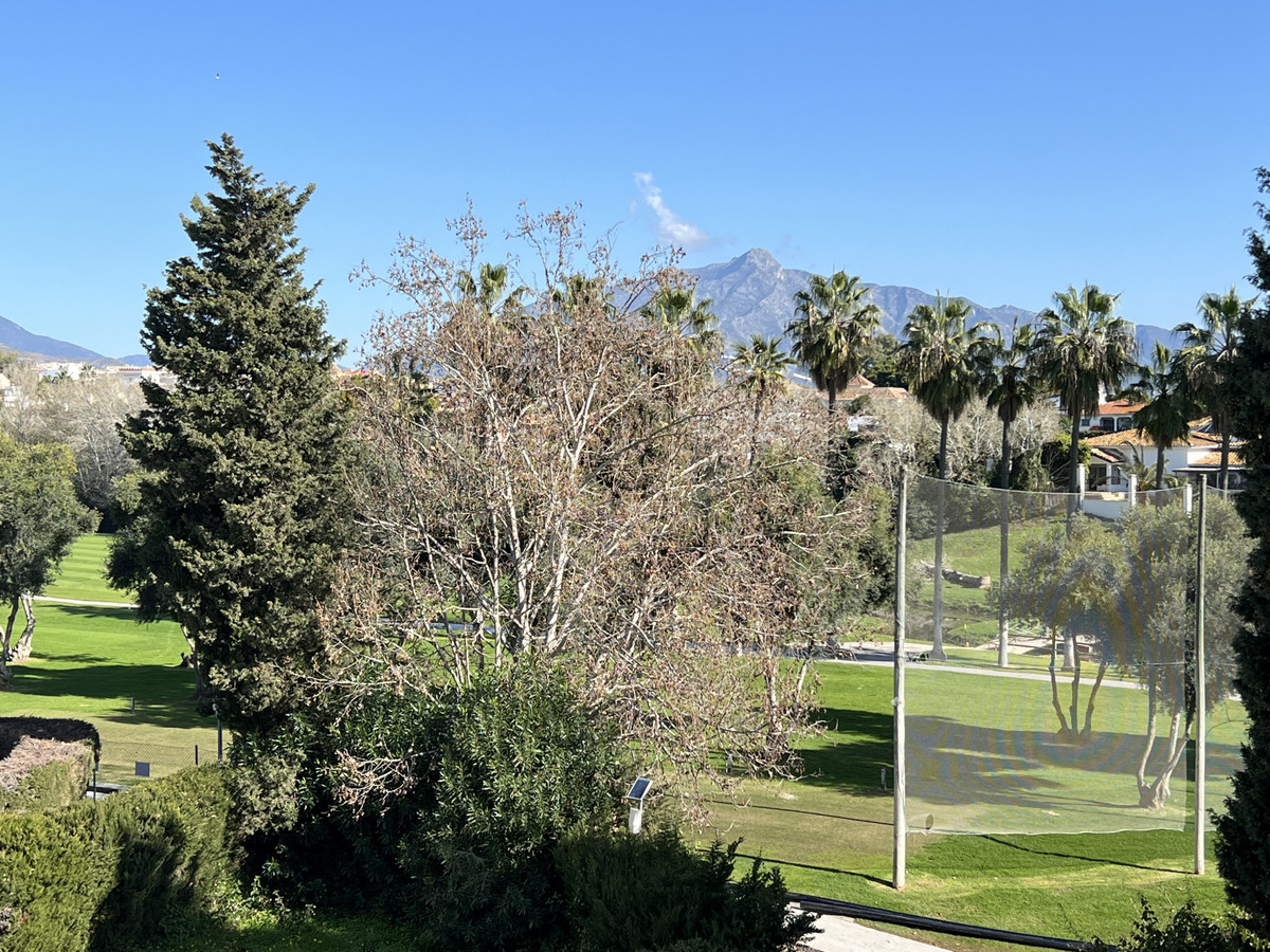 Tussenverdieping Appartement in Guadalmina Baja-5