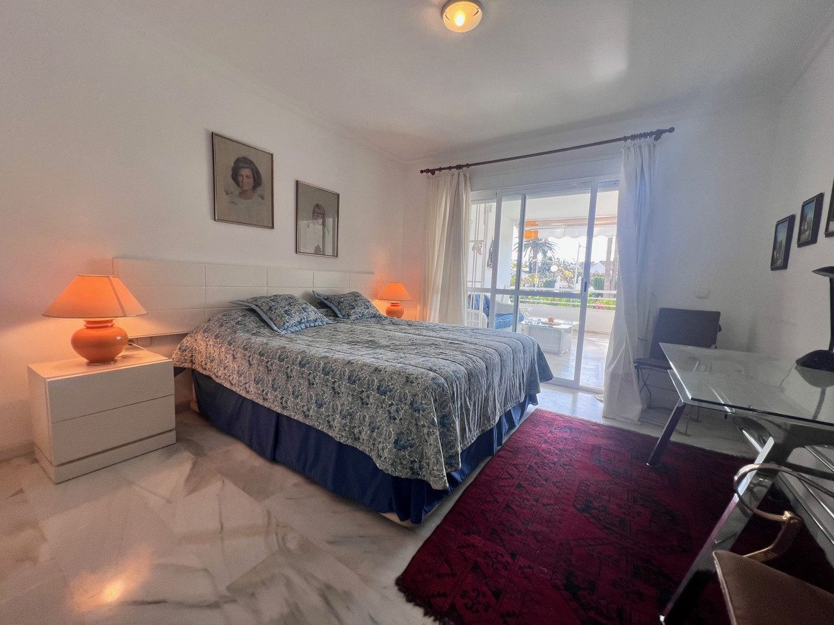 Begane grond appartement in Guadalmina Baja-16