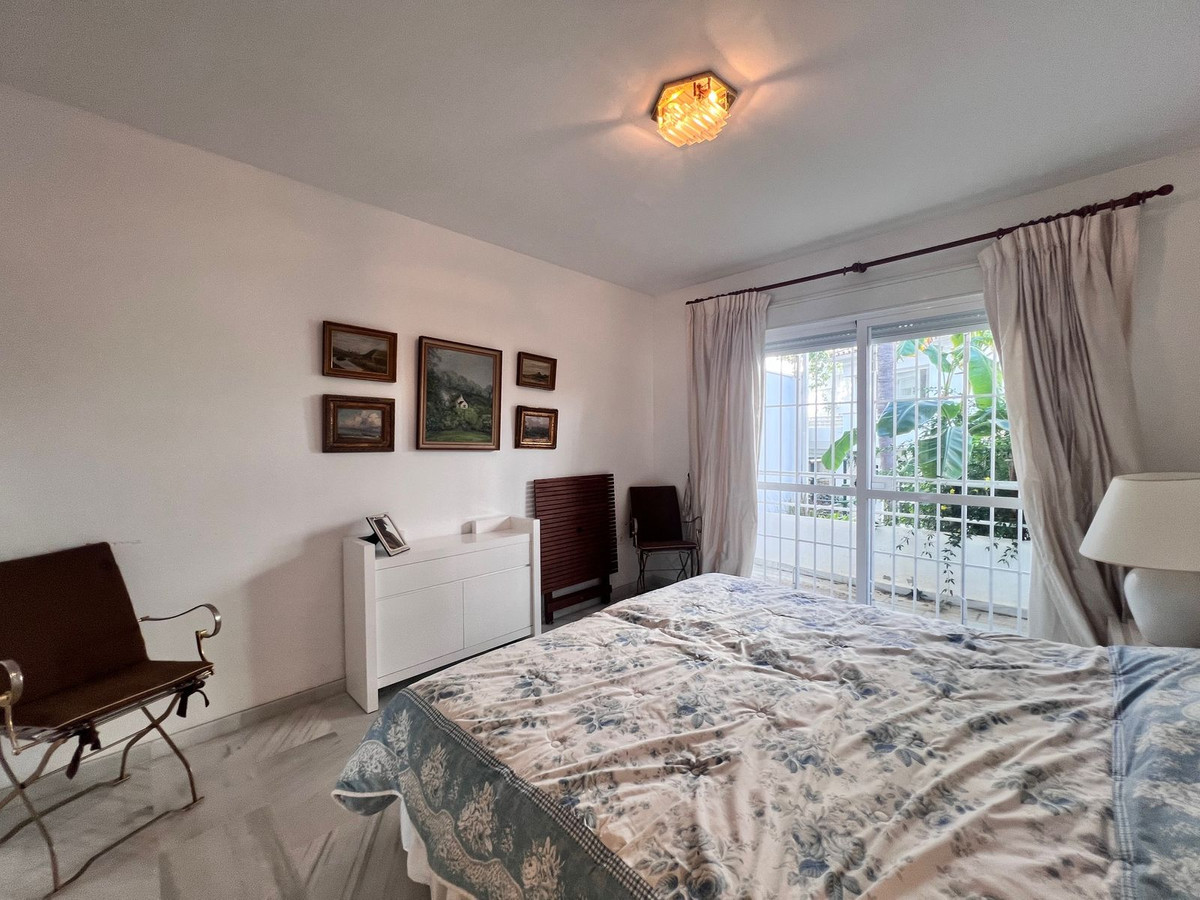 Begane grond appartement in Guadalmina Baja-22