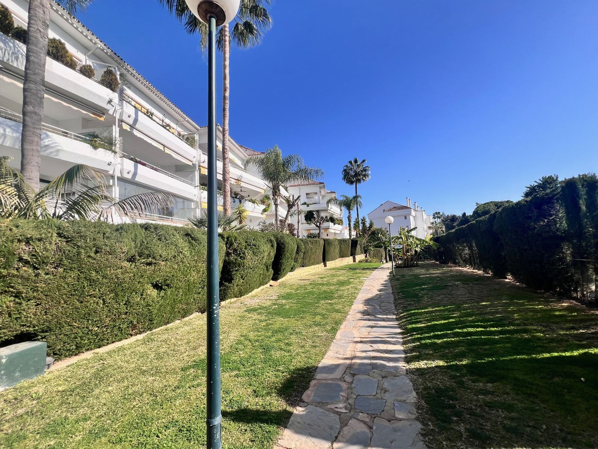 Begane grond appartement in Guadalmina Baja-31