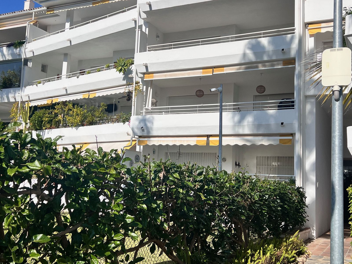 Begane grond appartement in Guadalmina Baja-32