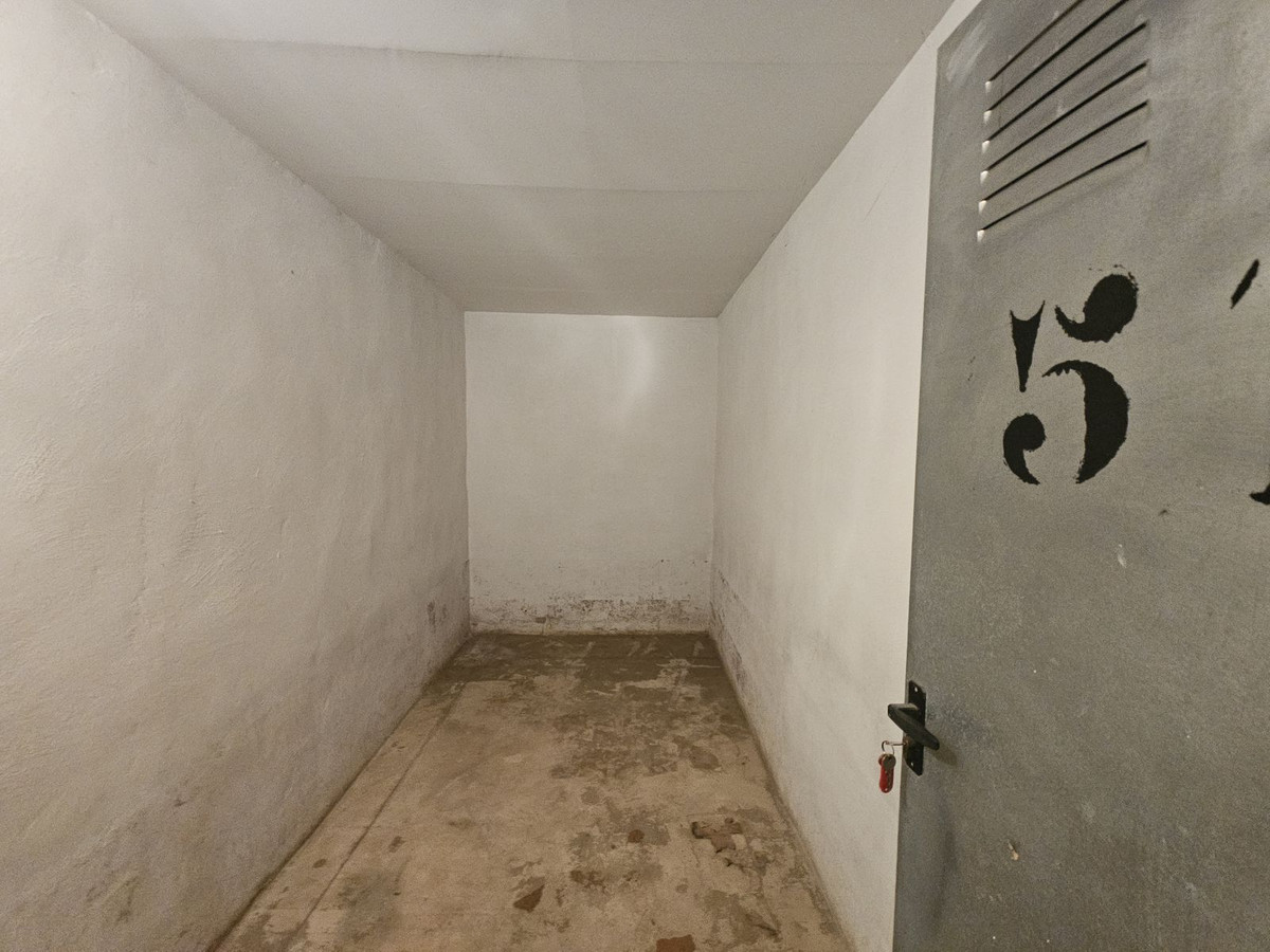 Tussenverdieping Appartement in Guadalmina Baja-16
