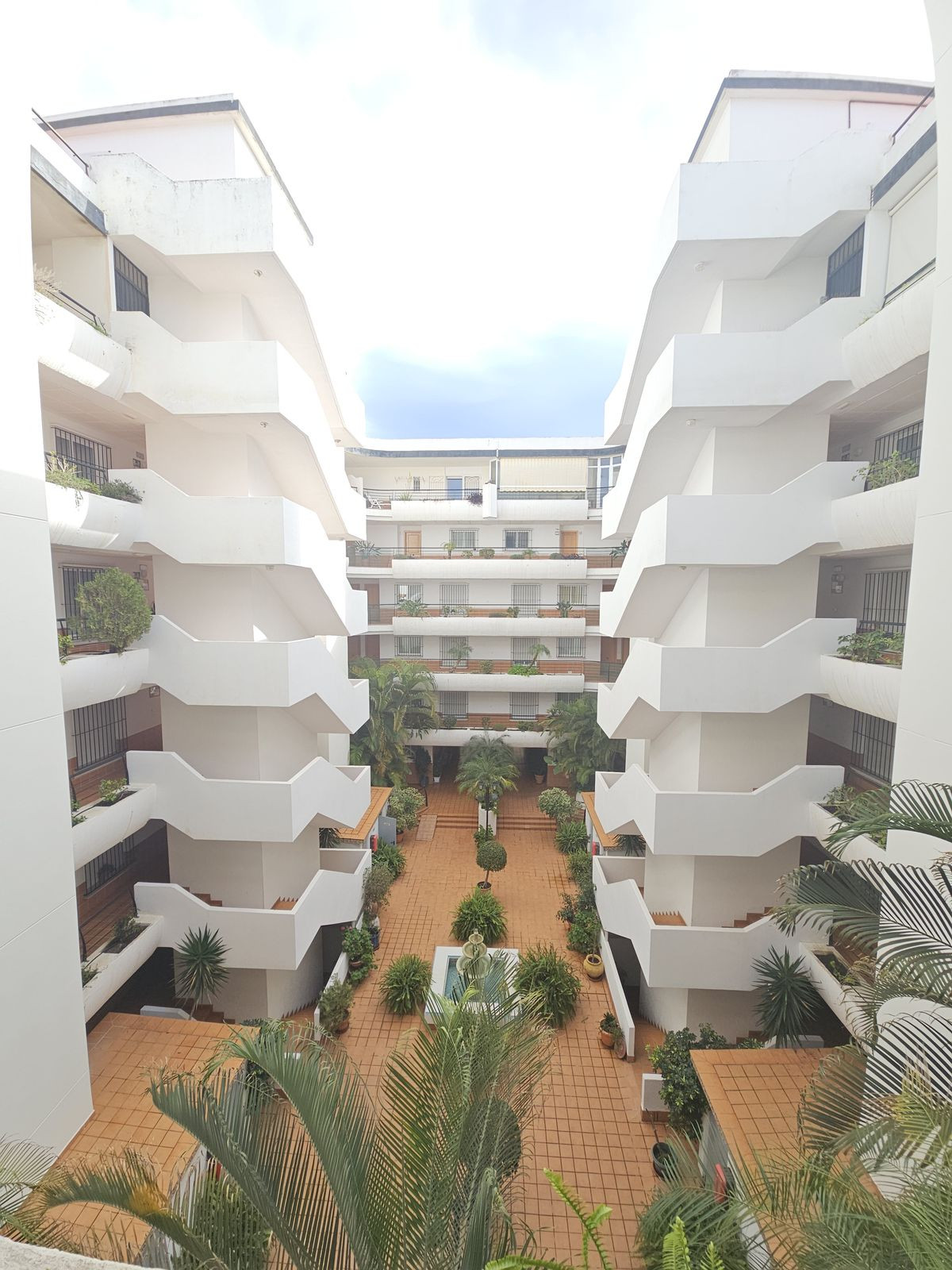 Tussenverdieping Appartement in Guadalmina Baja-18
