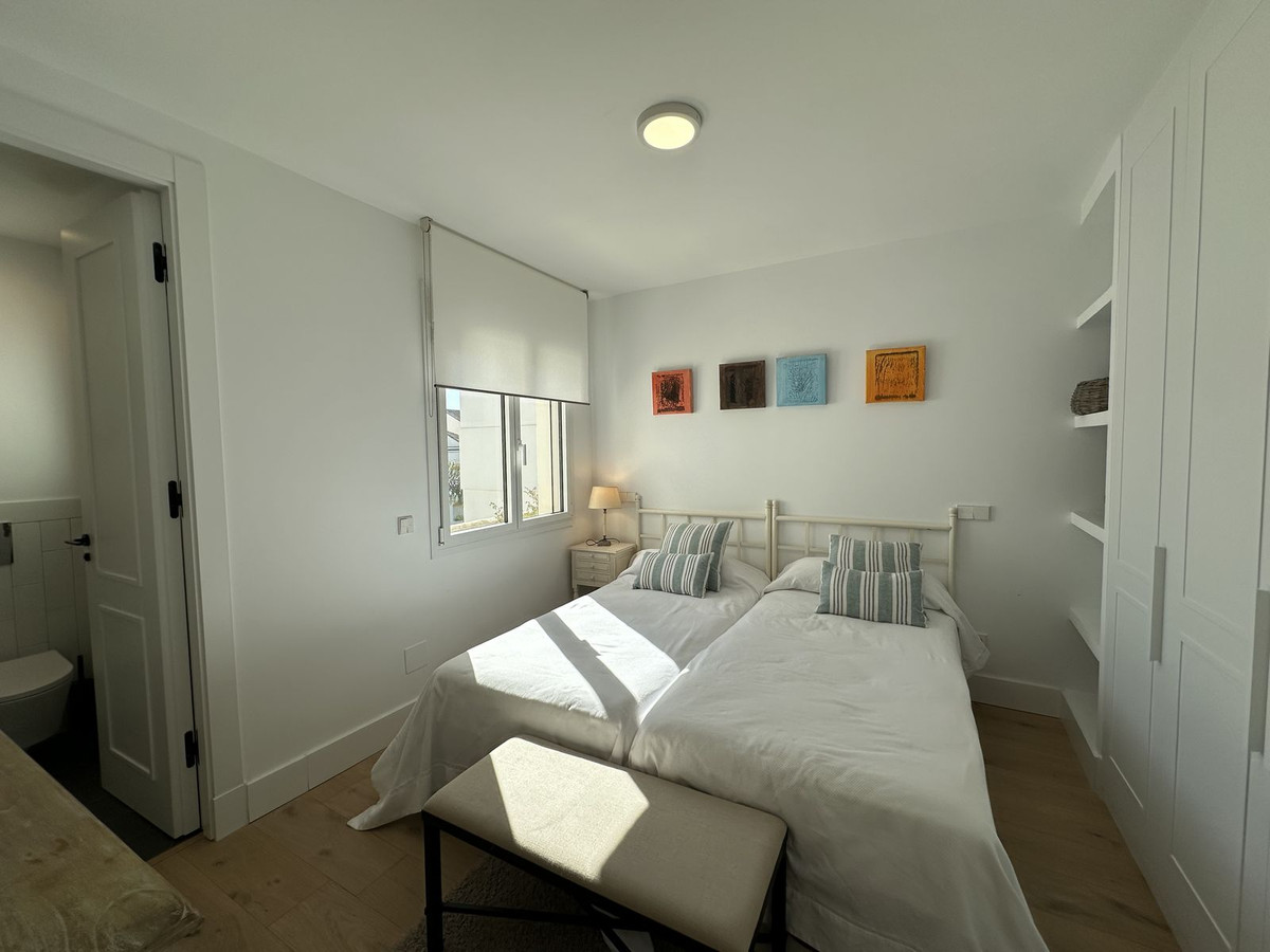 Penthouse in Guadalmina Baja-11