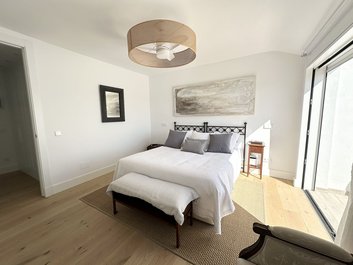 Penthouse in Guadalmina Baja-21