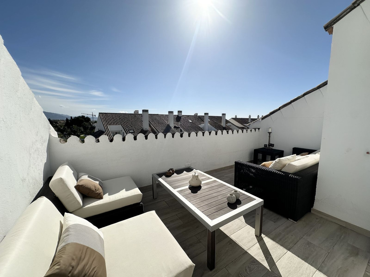 Penthouse in Guadalmina Baja-25