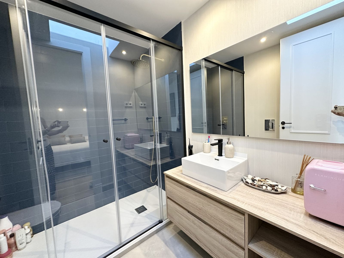 Penthouse in Guadalmina Baja-33