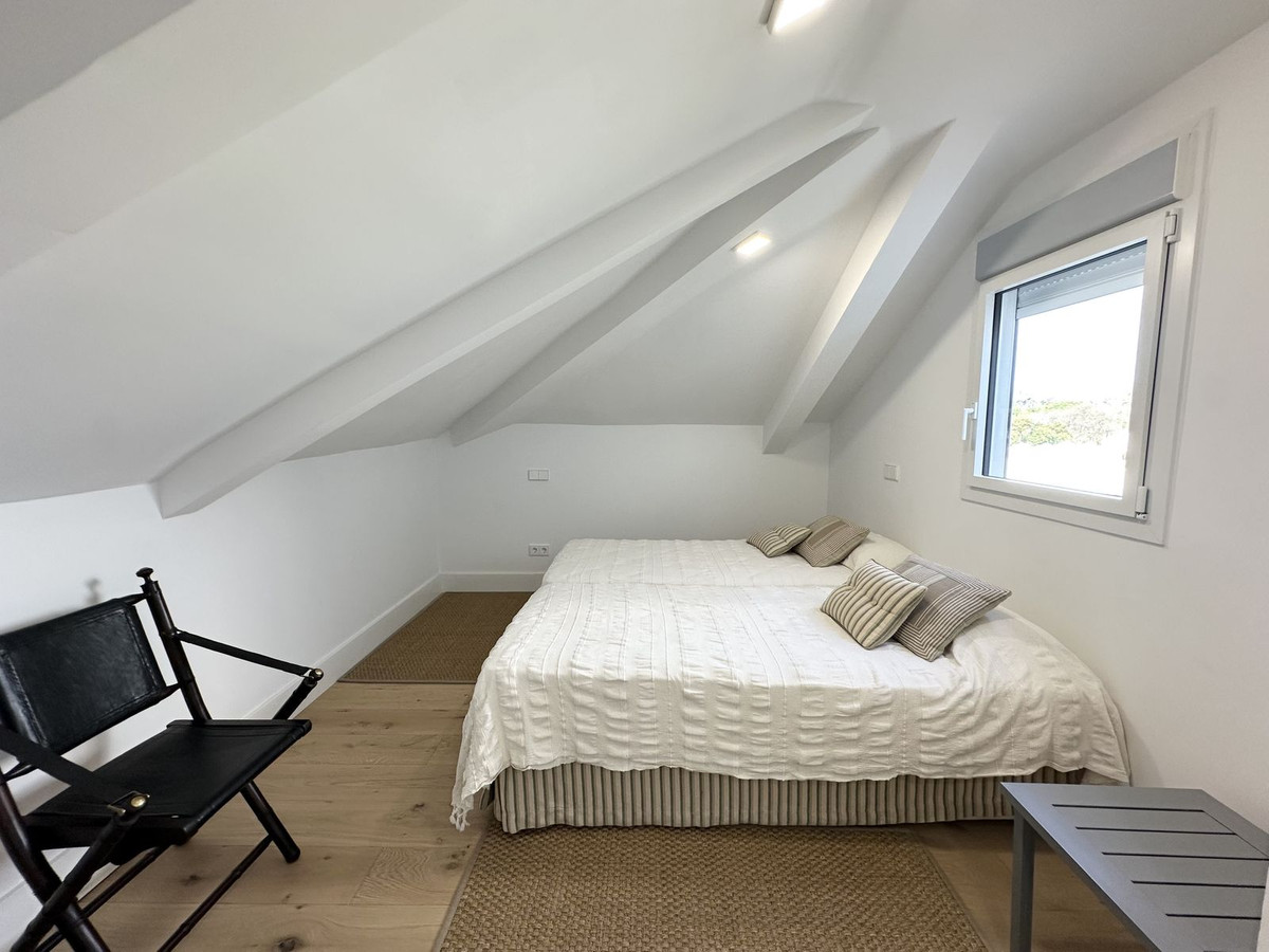 Penthouse in Guadalmina Baja-34