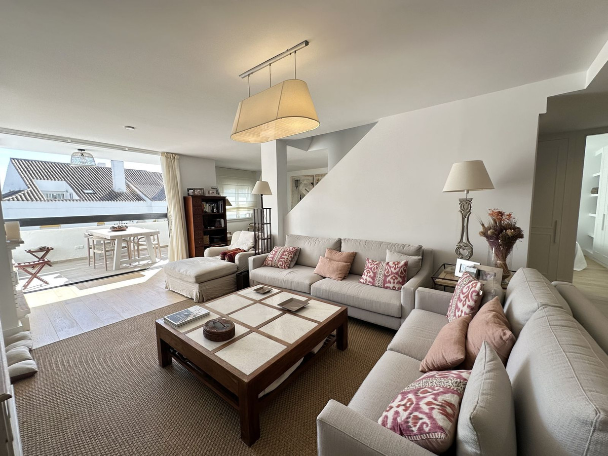 Penthouse in Guadalmina Baja-5