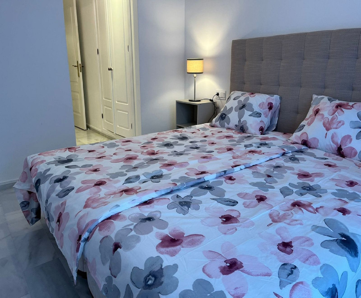 Tussenverdieping Appartement in Guadalmina Baja-8
