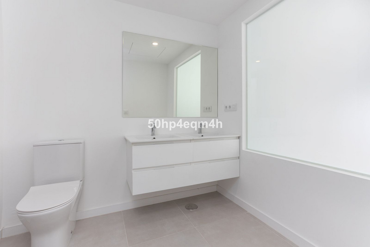 Appartement te koop in Guadalmina Baja | 4 slaapkamers H5060710