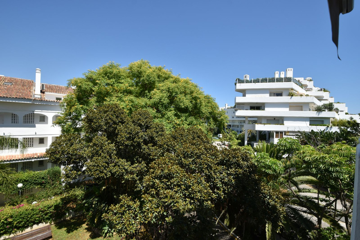 Appartement te koop in Guadalmina Baja | 3 slaapkamers H5076835