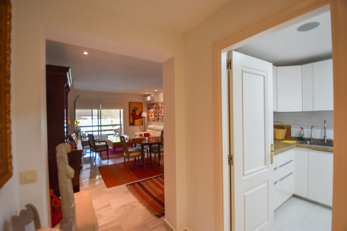 Appartement te koop in Guadalmina Baja | 3 slaapkamers H5076835