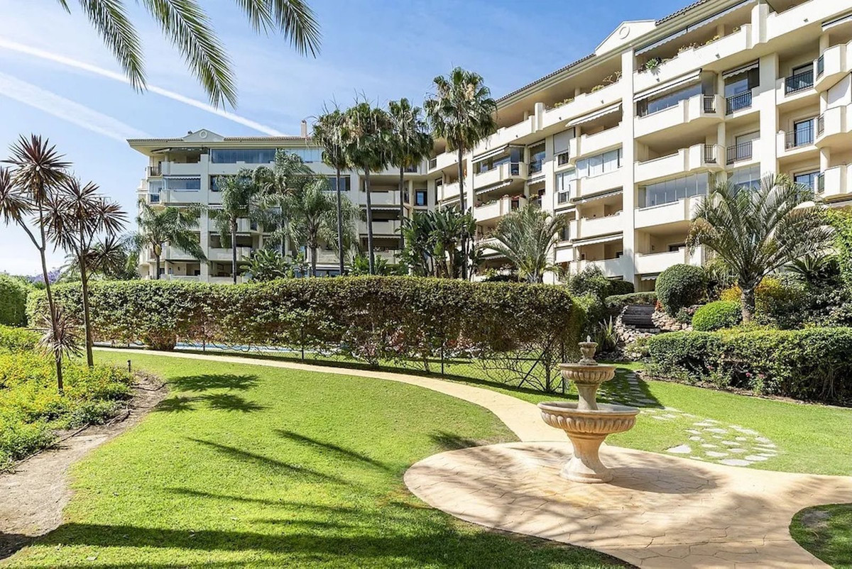 Appartement te koop in Guadalmina Baja | 2 slaapkamers H5120866