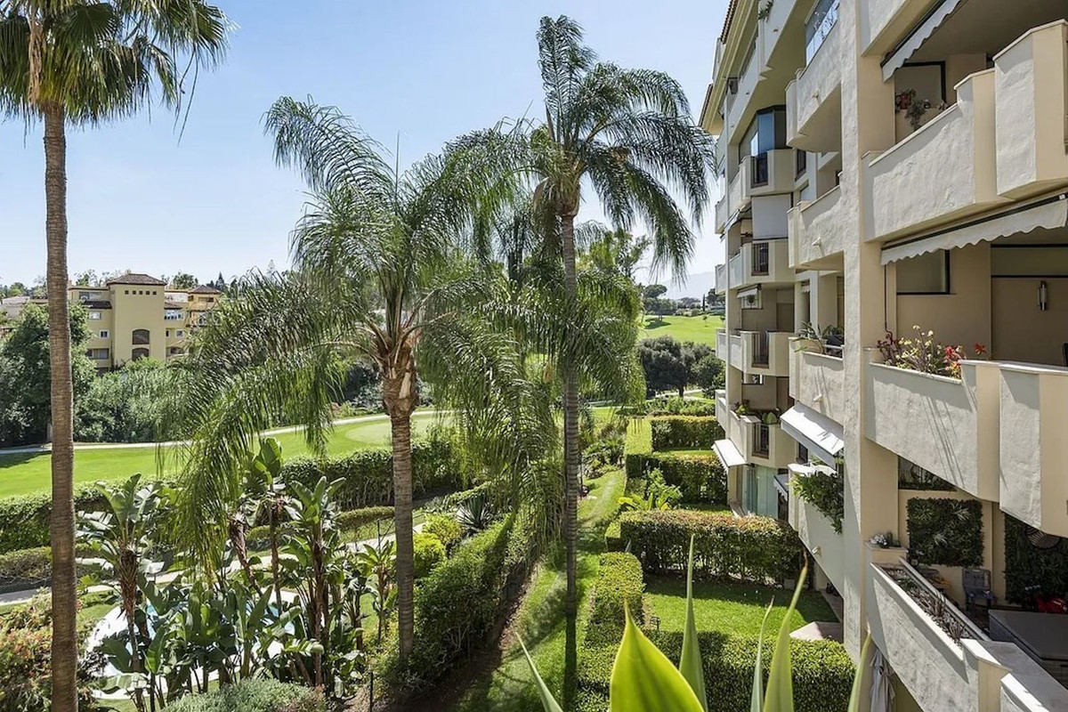 Appartement te koop in Guadalmina Baja | 2 slaapkamers H5120866