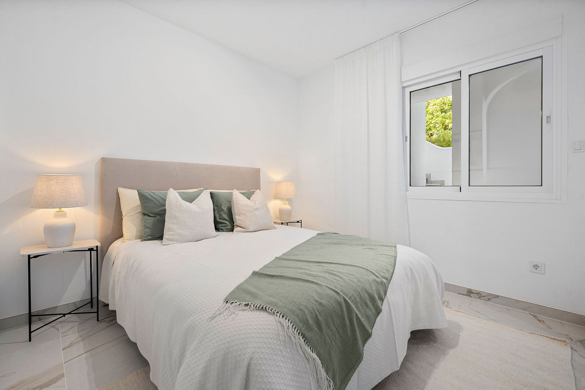 Appartement te koop in Guadalmina Baja | 3 slaapkamers H5125243