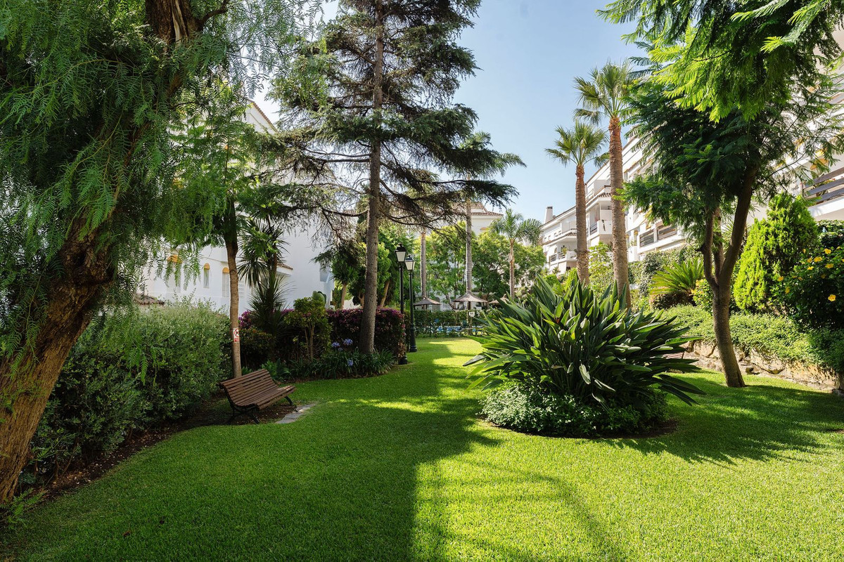 Appartement te koop in Guadalmina Baja | 3 slaapkamers H5125243