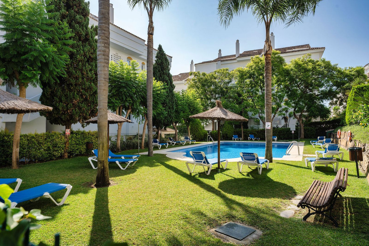 Appartement te koop in Guadalmina Baja | 3 slaapkamers H5125243