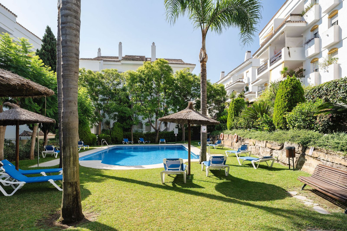 Appartement te koop in Guadalmina Baja | 3 slaapkamers H5125243