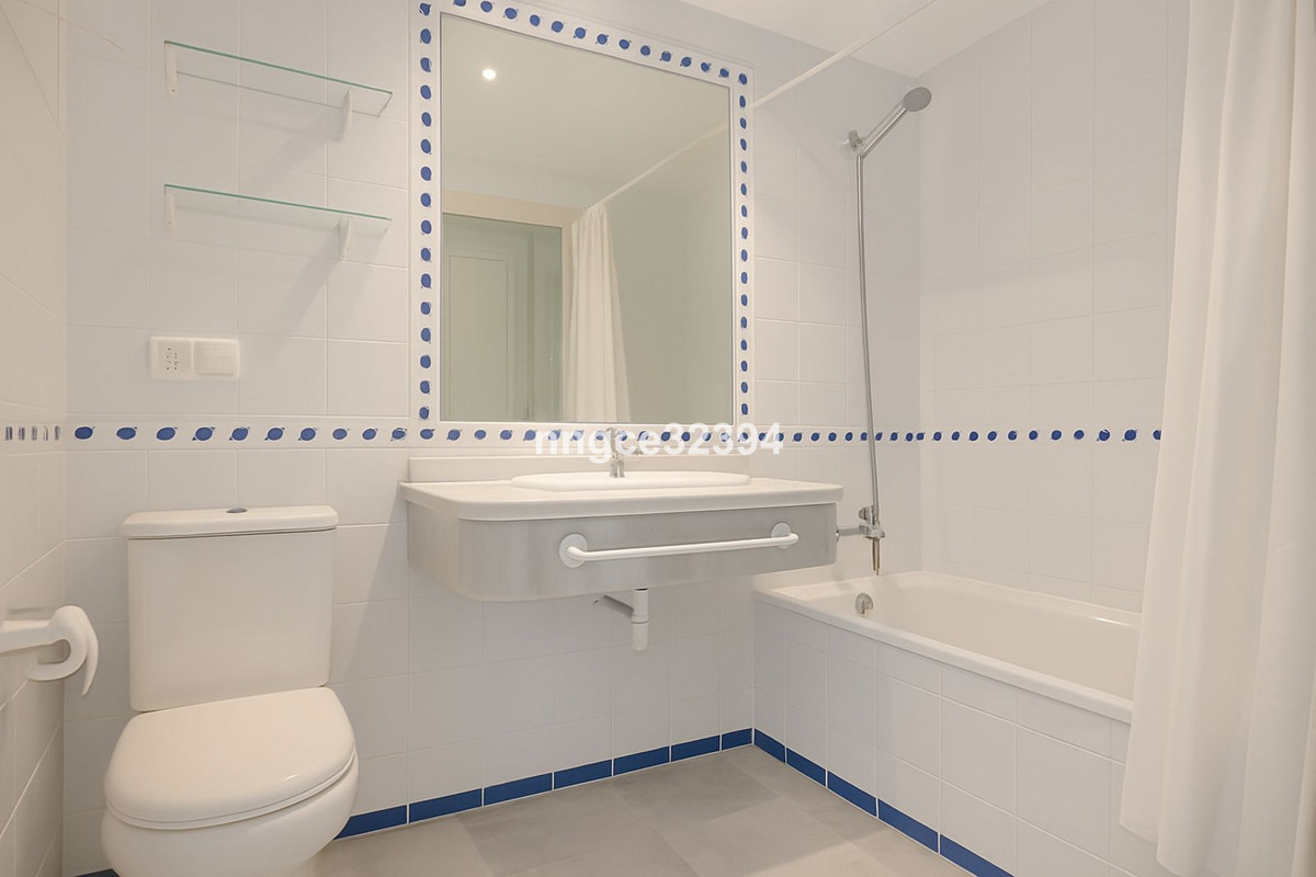 Appartement te koop in Guadalmina Baja | 5 slaapkamers H5148277