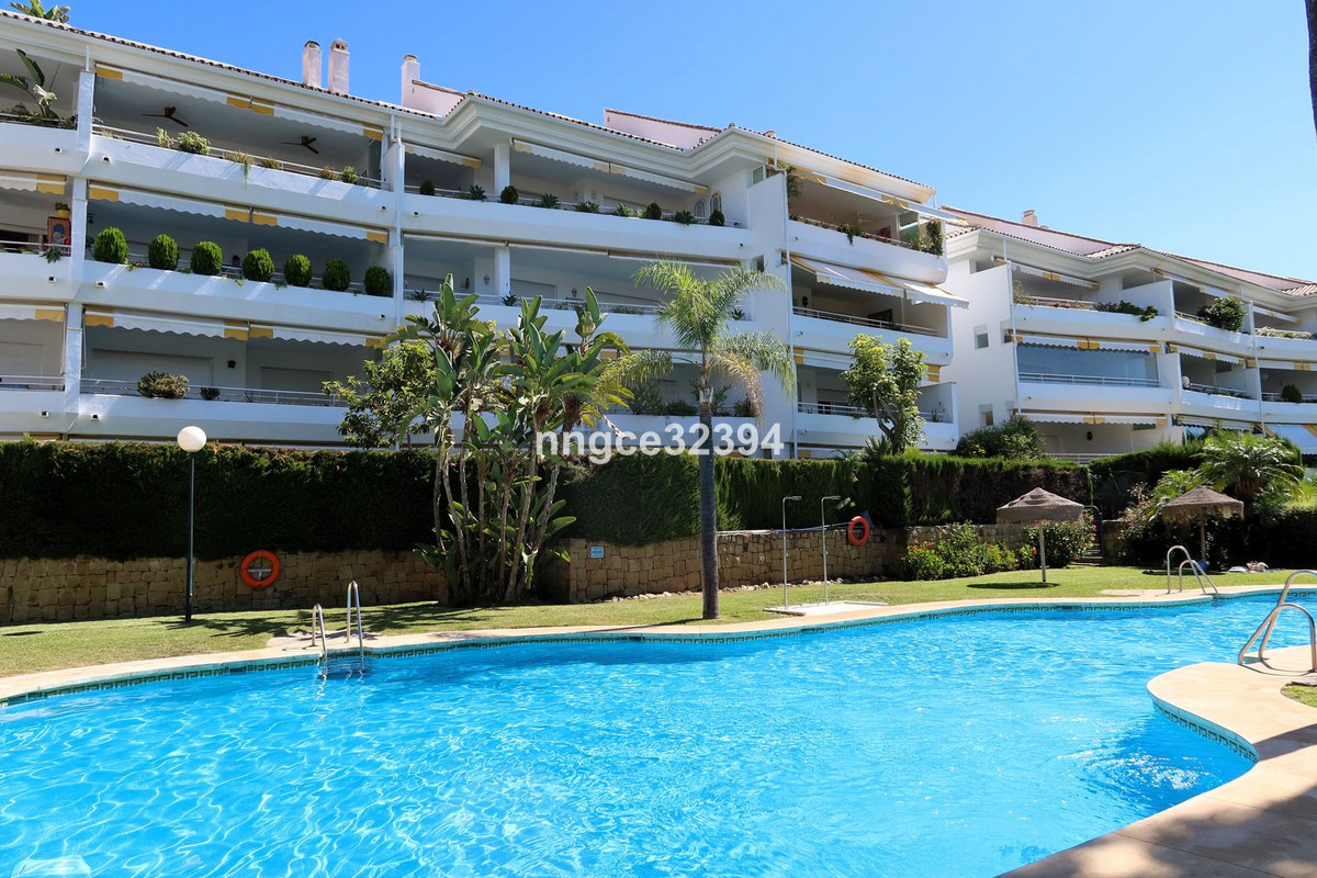 Appartement te koop in Guadalmina Baja | 5 slaapkamers H5148277