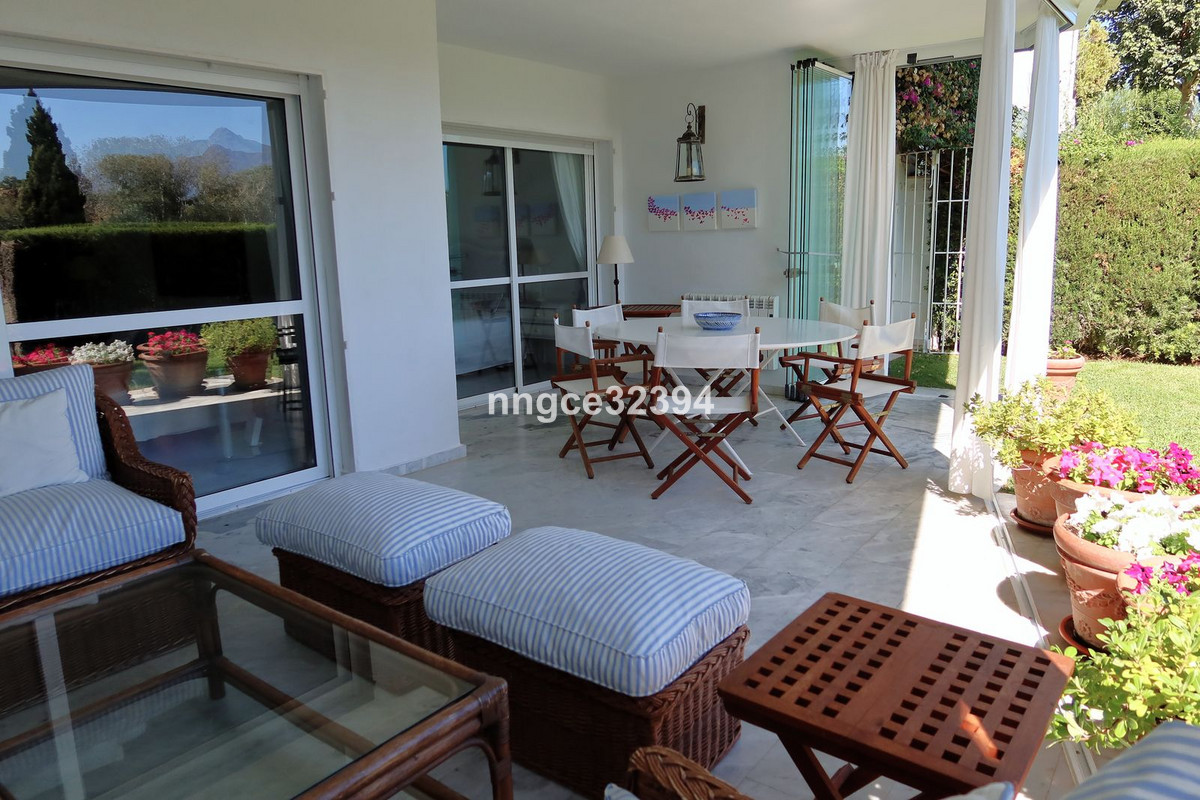 Appartement te koop in Guadalmina Baja | 5 slaapkamers H5148277