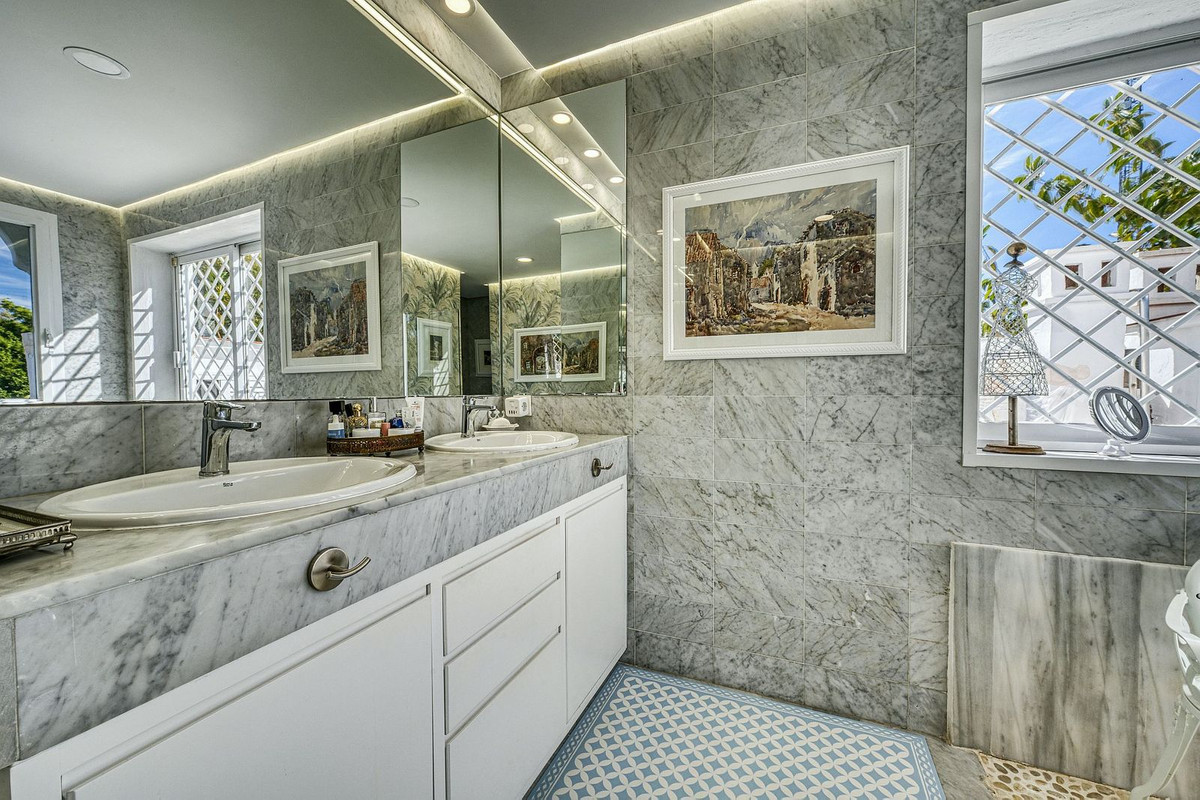 Property main view 33