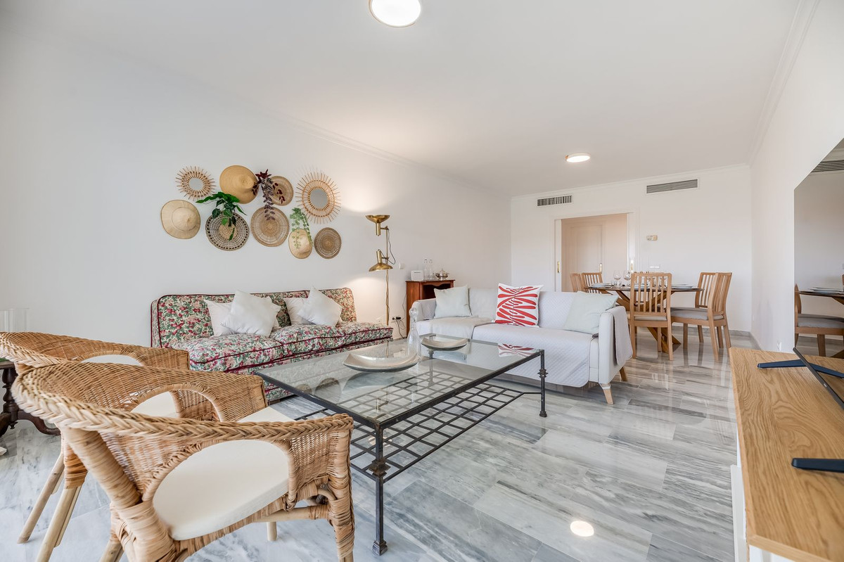 Appartement te koop in Guadalmina Baja | 3 slaapkamers H5222326