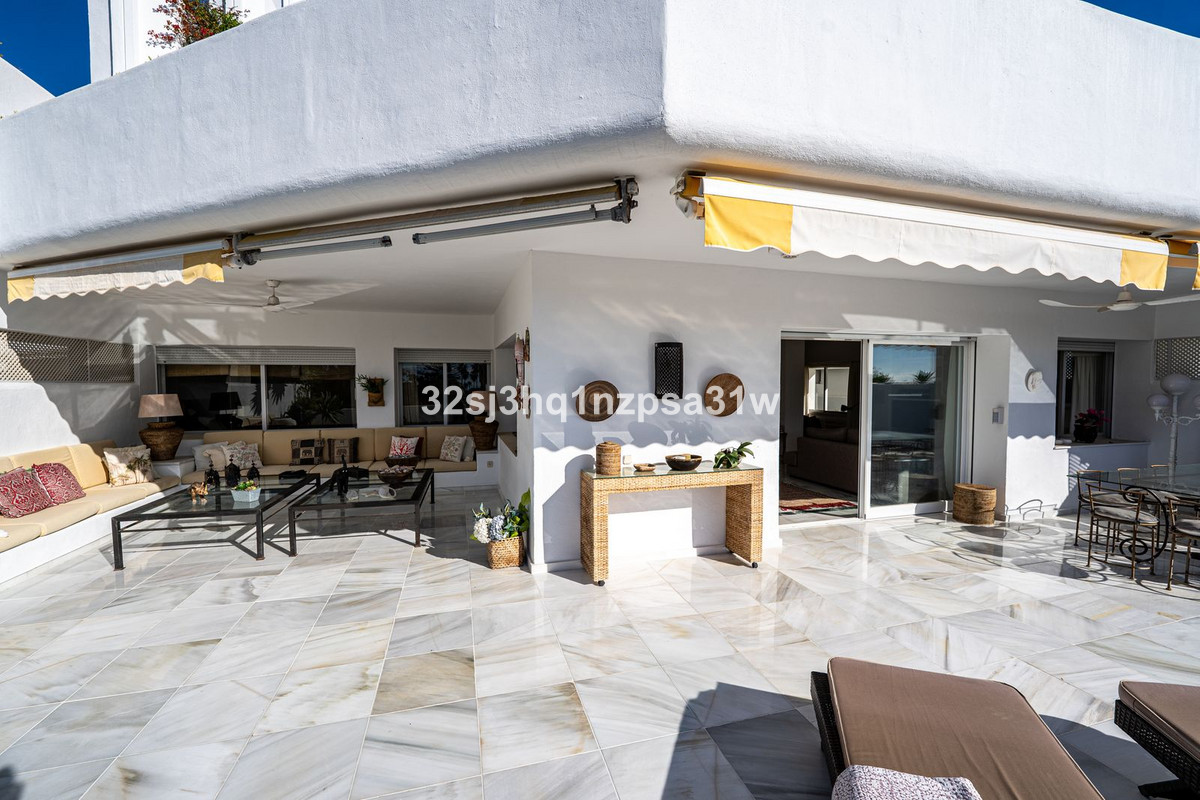 Appartement te koop in Guadalmina Baja | 4 slaapkamers H5259682