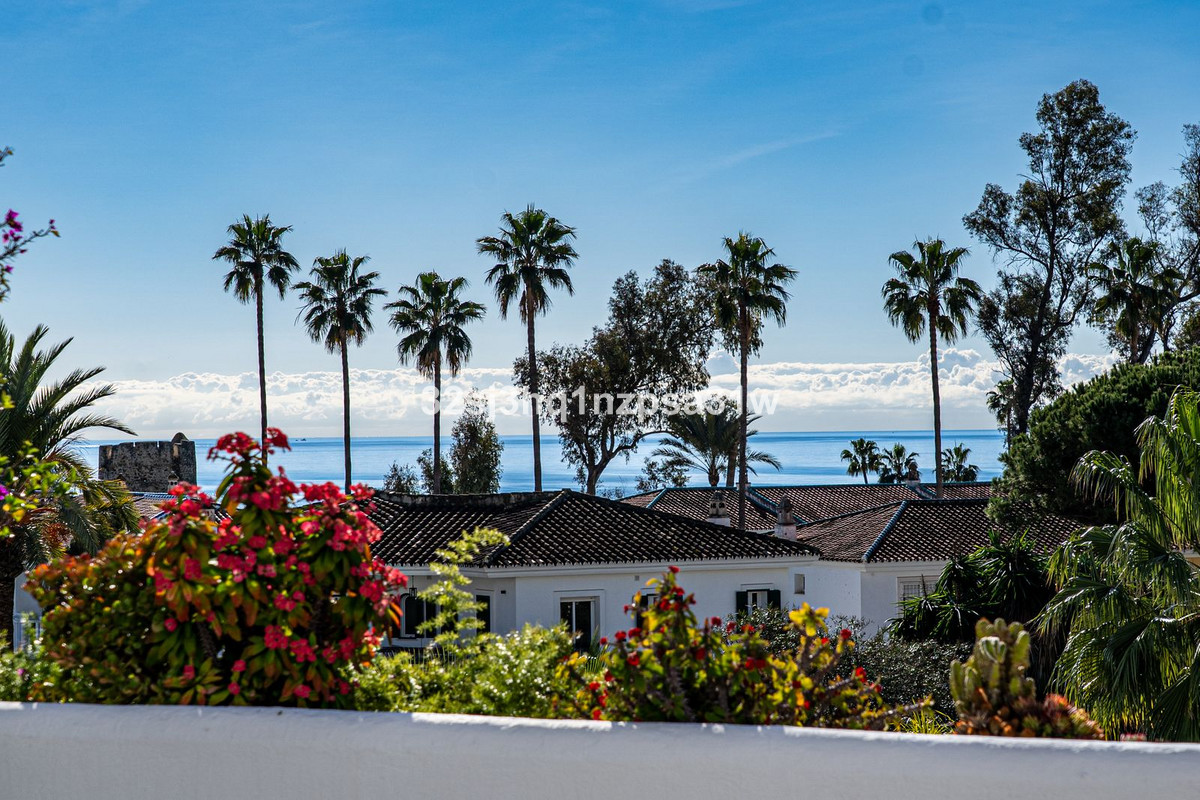 Appartement te koop in Guadalmina Baja | 4 slaapkamers H5259682