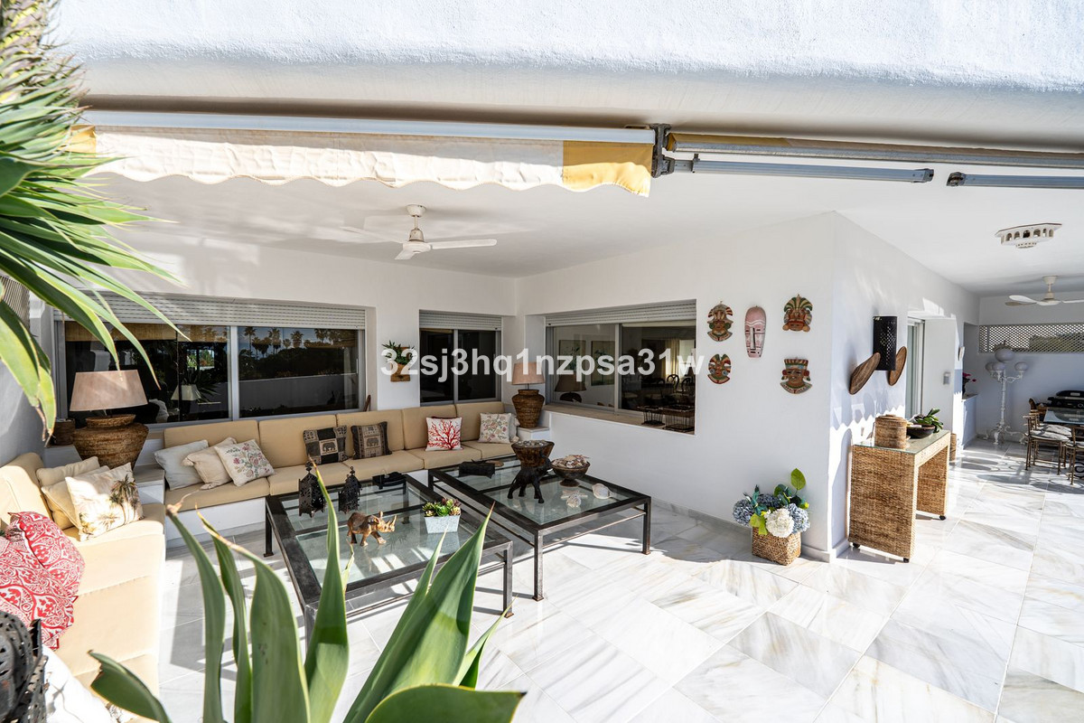 Appartement te koop in Guadalmina Baja | 4 slaapkamers H5259682