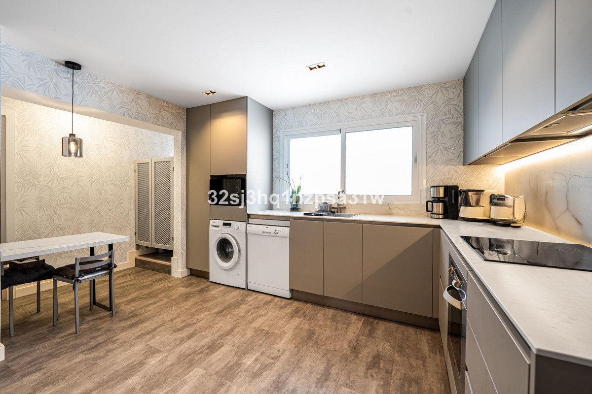 Appartement te koop in Guadalmina Baja | 4 slaapkamers H5259682