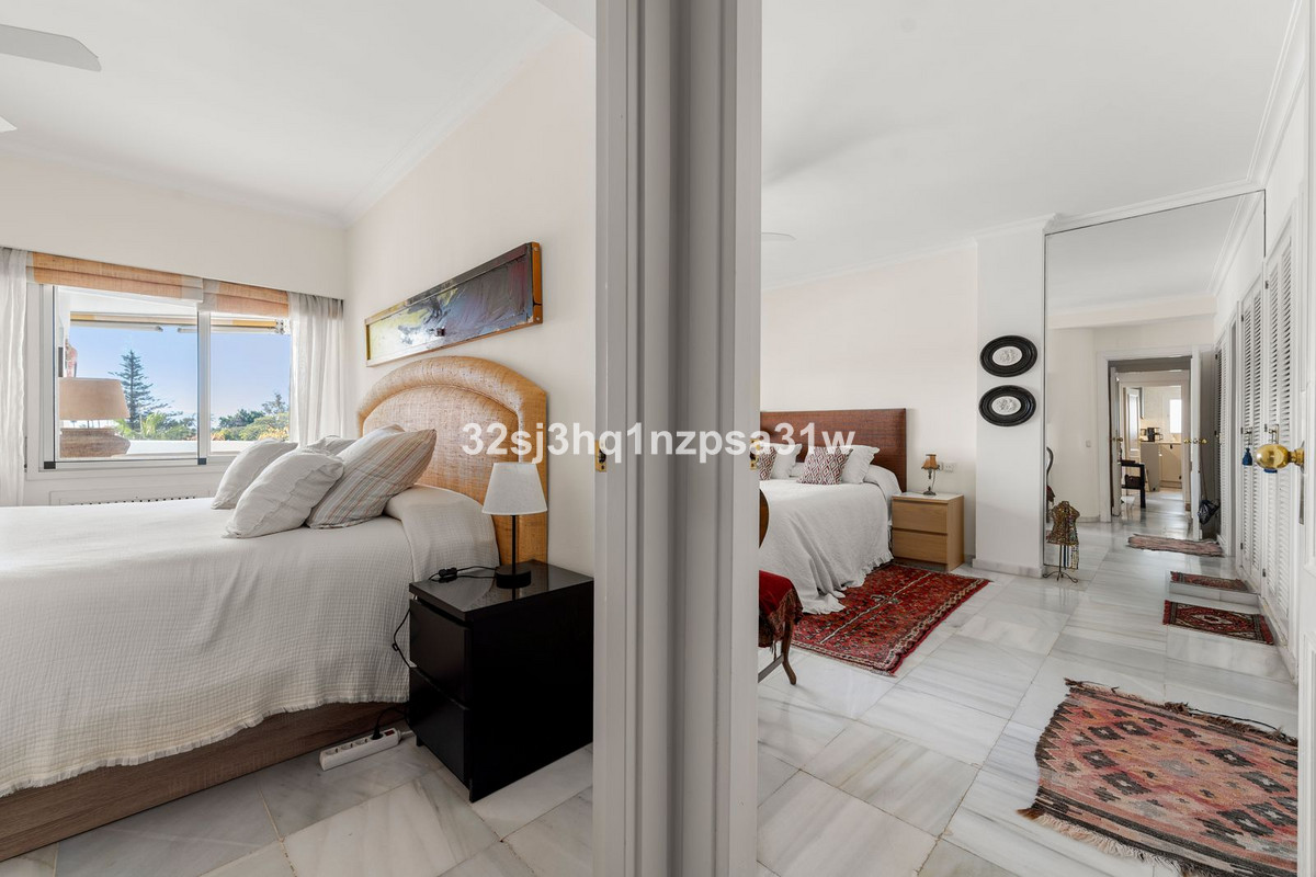 Appartement te koop in Guadalmina Baja | 4 slaapkamers H5259682