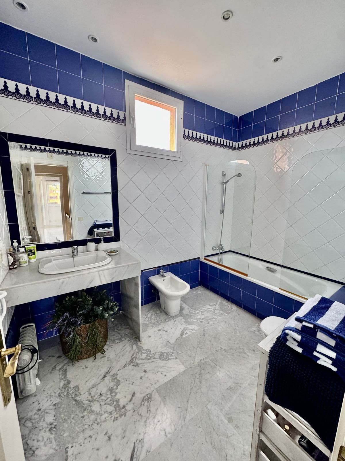 Appartement te koop in Guadalmina Baja | 4 slaapkamers H5295298