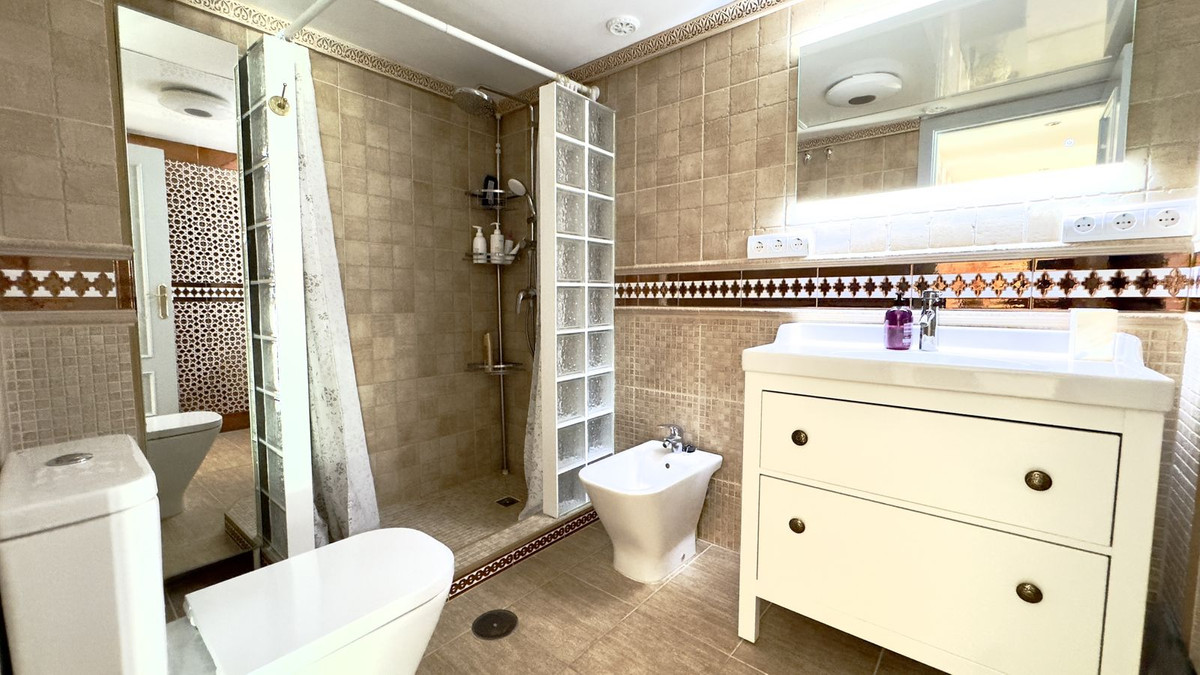Appartement te koop in Guadalmina Baja | 2 slaapkamers H5302732