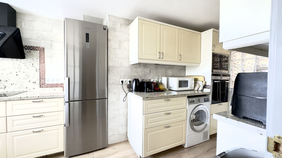Appartement te koop in Guadalmina Baja | 2 slaapkamers H5302732