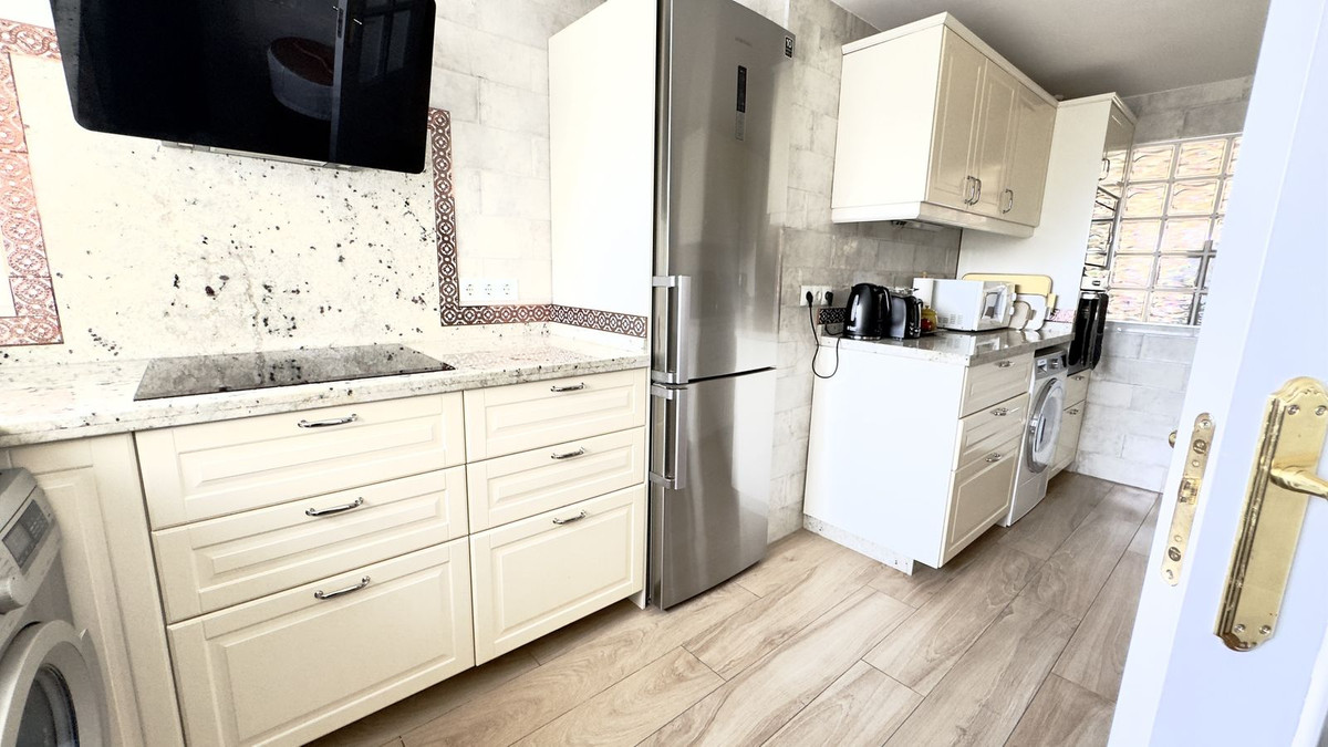 Appartement te koop in Guadalmina Baja | 2 slaapkamers H5302732