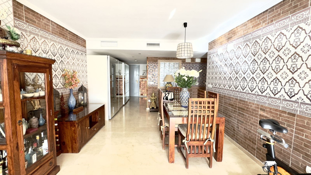 Appartement te koop in Guadalmina Baja | 2 slaapkamers H5302732