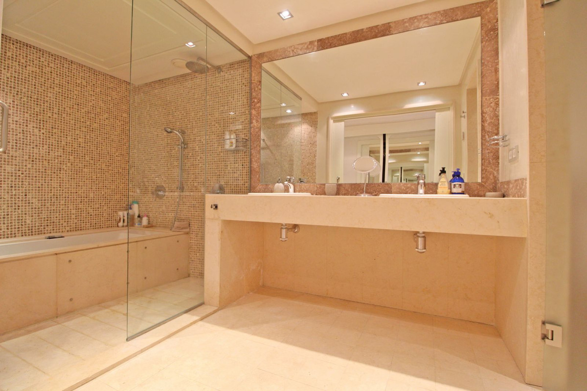 Appartement te koop in Guadalmina Baja | 2 slaapkamers H5337001