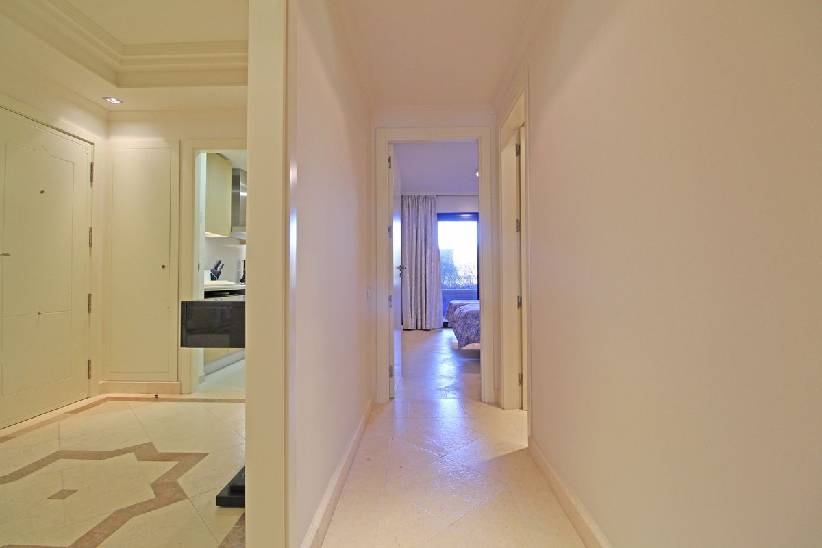 Appartement te koop in Guadalmina Baja | 2 slaapkamers H5337001