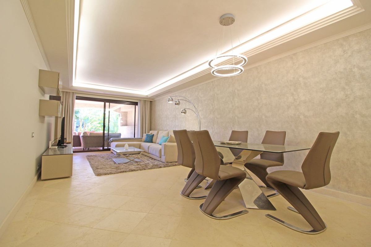 Appartement te koop in Guadalmina Baja | 2 slaapkamers H5337001