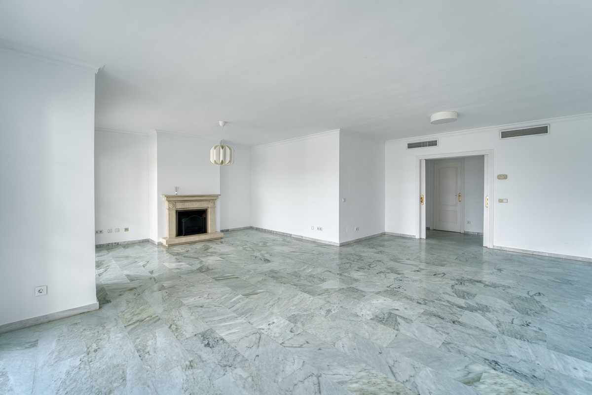 Appartement te koop in Guadalmina Baja | 5 slaapkamers H5338156