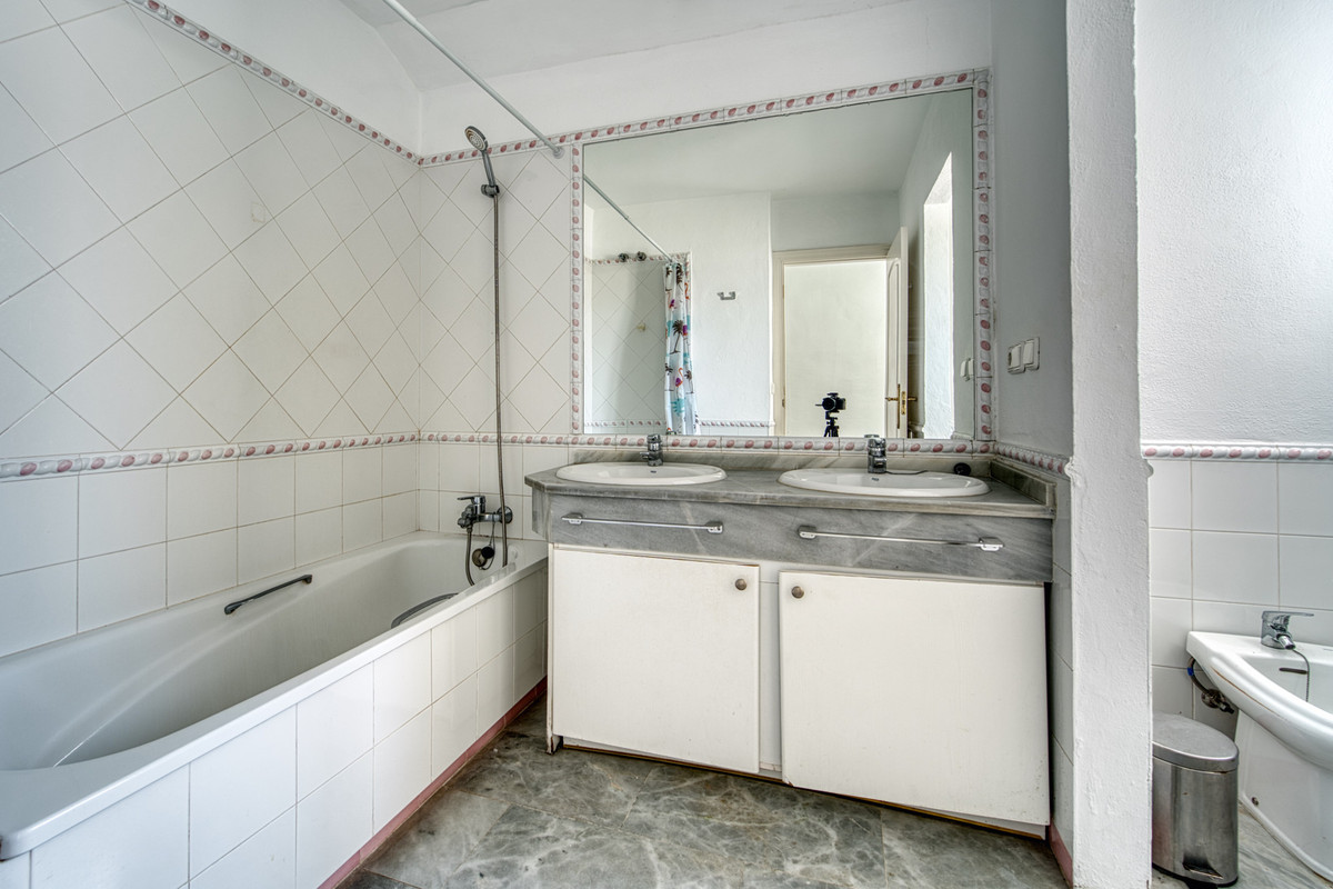 Appartement te koop in Guadalmina Baja | 5 slaapkamers H5338156