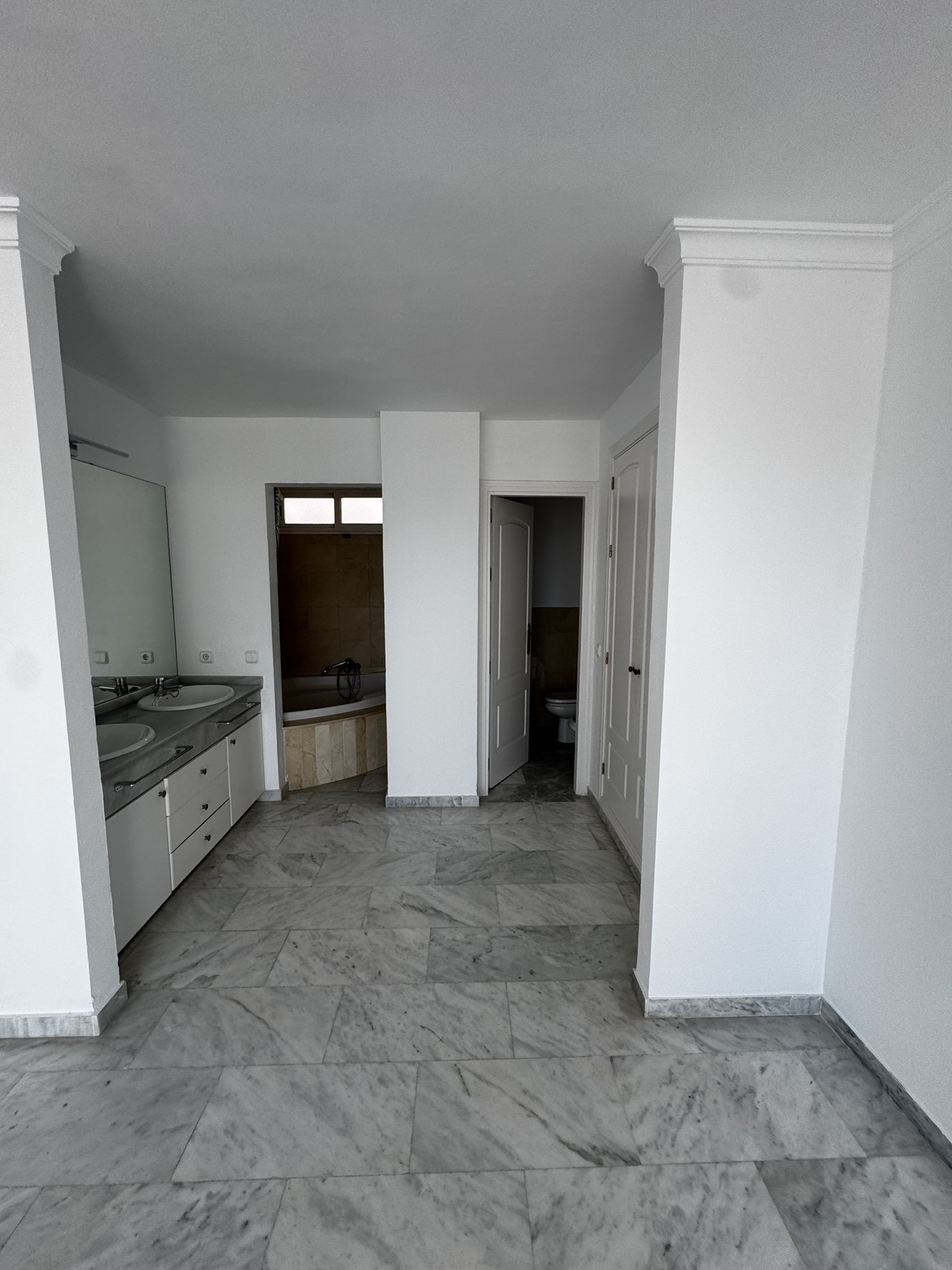 Appartement te koop in Guadalmina Baja | 5 slaapkamers H5338156