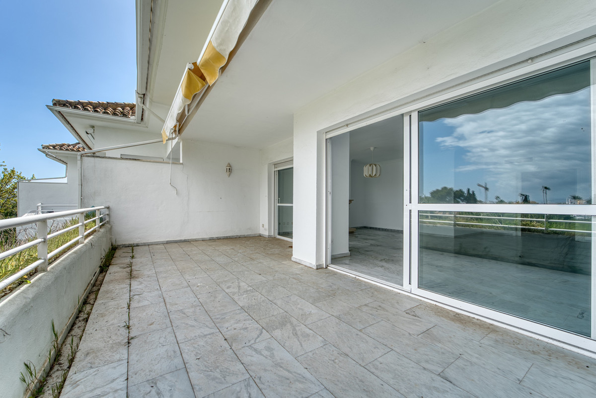 Appartement te koop in Guadalmina Baja | 5 slaapkamers H5338156