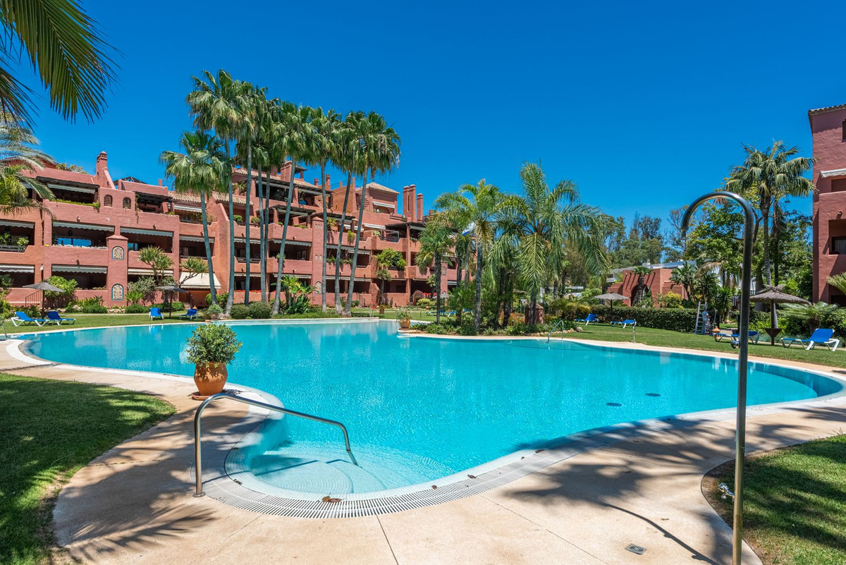 Appartement te koop in Guadalmina Baja | 2 slaapkamers H5367847